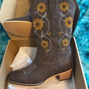 Sunflower Embroidered Western Boots - Brown